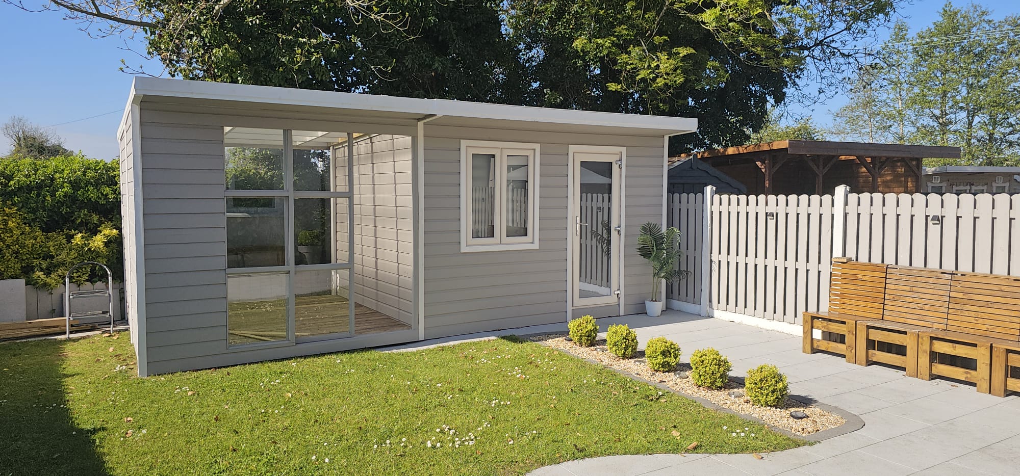 Modern Garden Office Installation